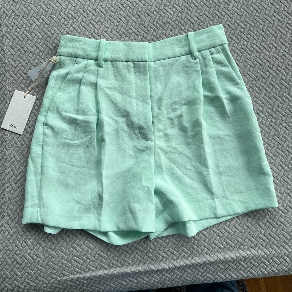 Aritzia Wilfred Effortless 5" Short Subtle Mint